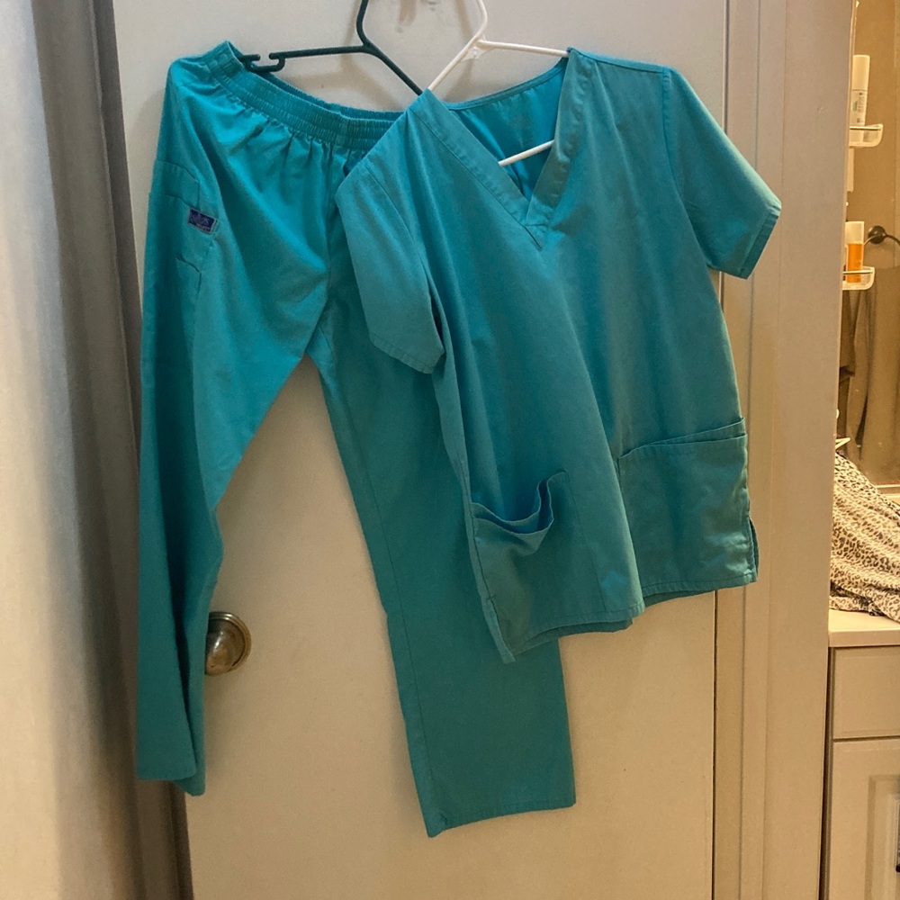 Teal Women's Scrub Set